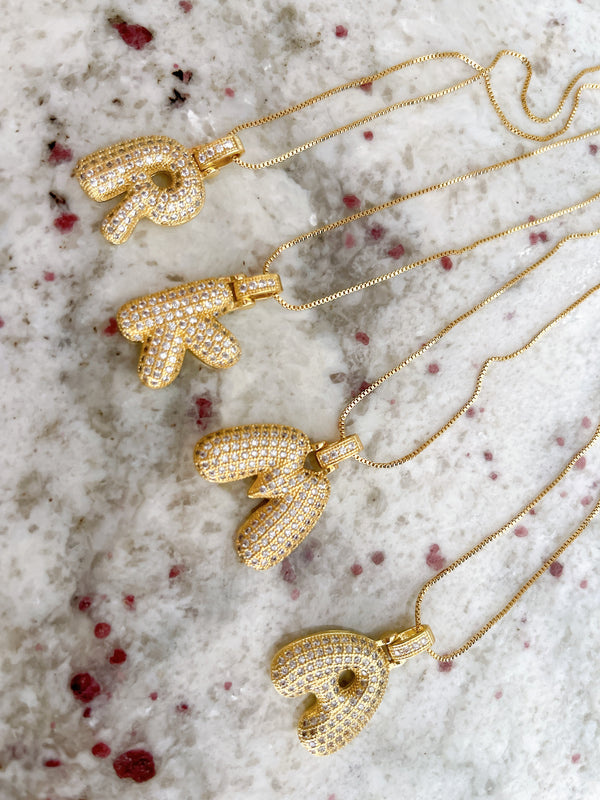 Glitter Bubble letter - trendy 2023
