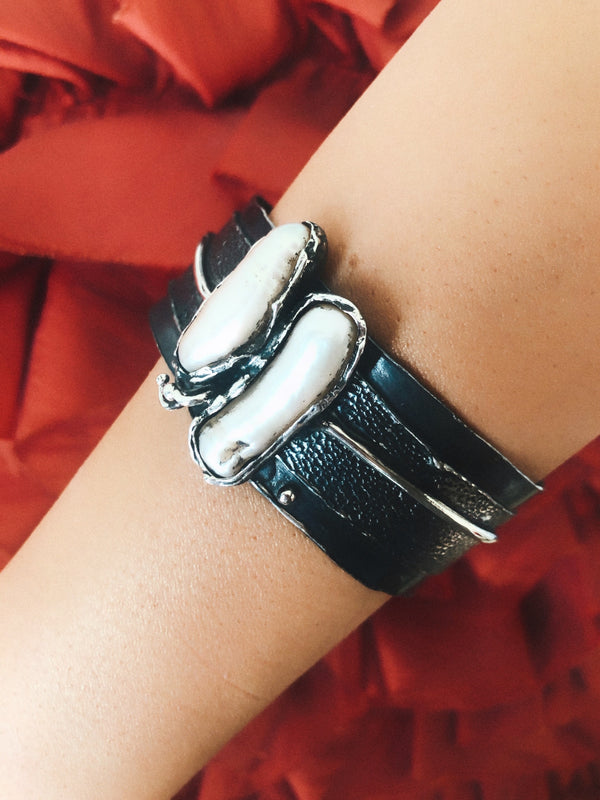 MOTHER PEARL SILVER BRACELET