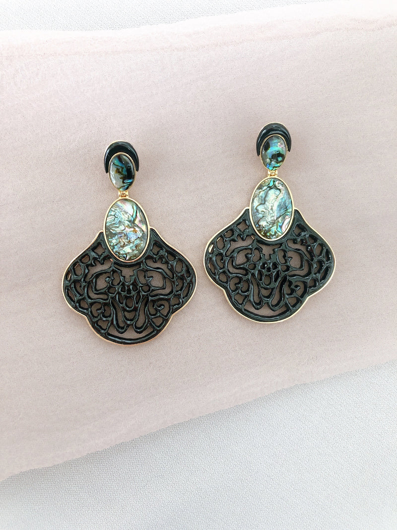tz947B MAREA SUBMERGED EARRING