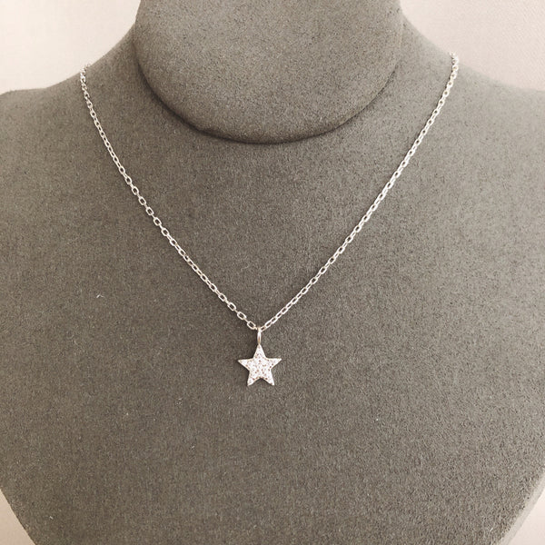 STAR NECKLACE