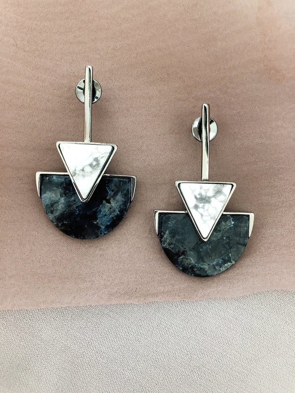 tz537 ICONIC LINE EARRING