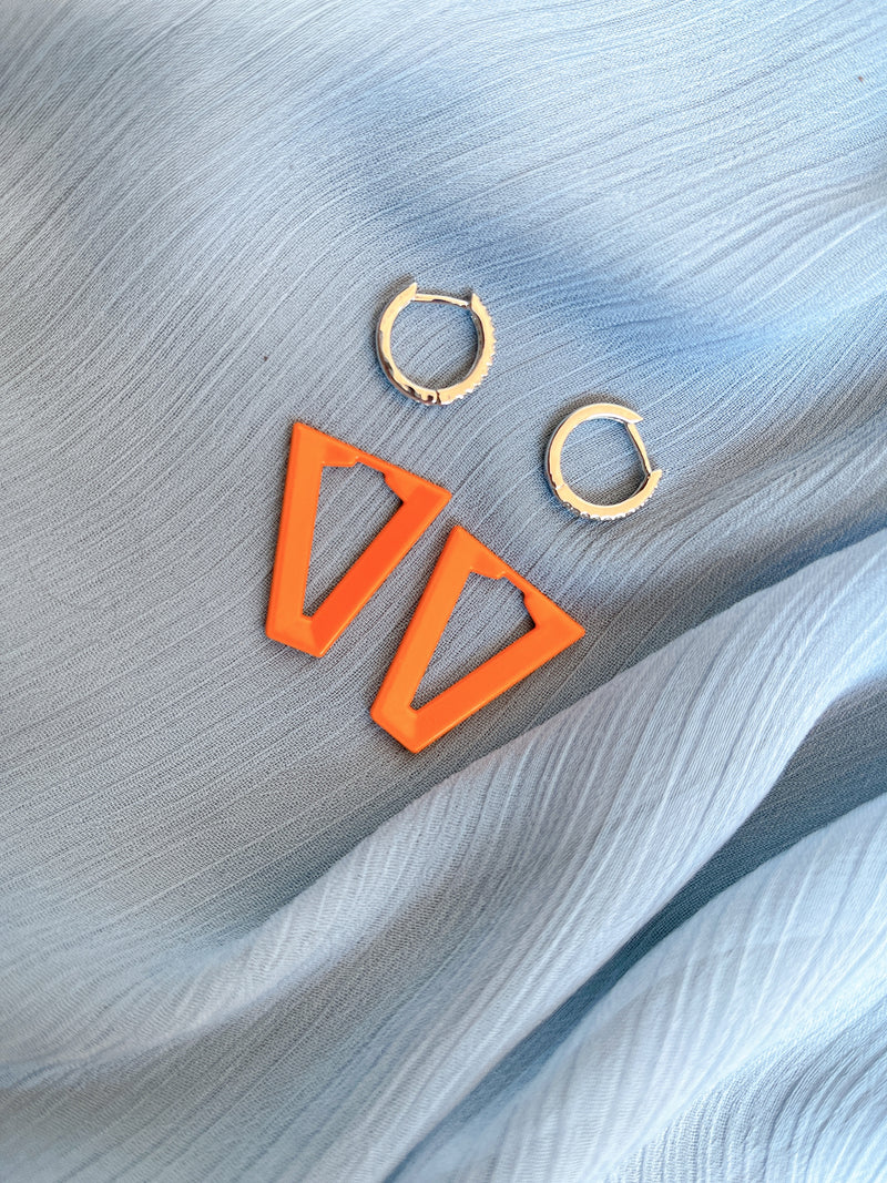 Tz105 triangle silver